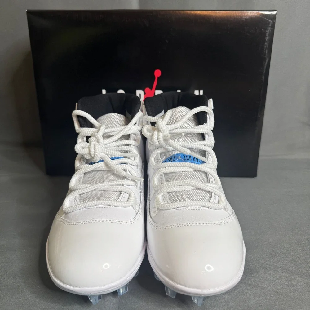 Jordan 11 Retro Mid Football Cleats Mens 9.5 White Legend Blue HM7322-104 NIB